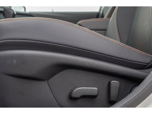 New 2025 Subaru Crosstrek 2.5i Limited w/ Crosstrek Mirror Package image 16