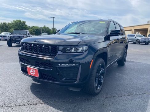 New 2026 Jeep Grand Cherokee L Limited image 3