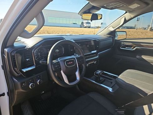 Used 2025 GMC Sierra 1500 Elevation image 10