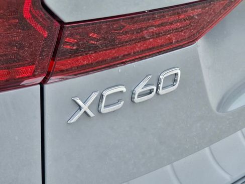 New 2026 Volvo XC60 B5 Ultra w/ Protection Package Premier image 11