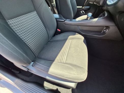 Used 2019 Dodge Challenger SXT RWD image 20