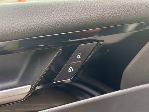 Used 2019 Volkswagen Jetta R-Line image 14