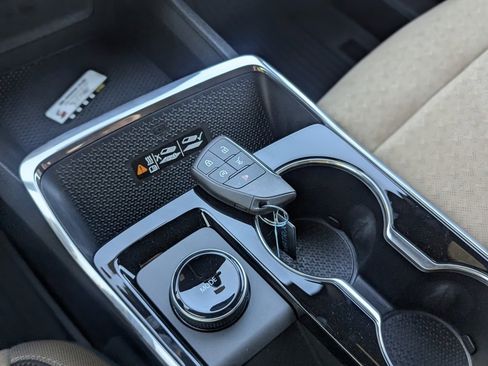 New 2026 Chevrolet Equinox ACTIV w/ Convenience Package III image 25