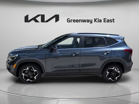 Used 2024 Kia Seltos EX FWD image 9