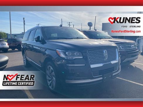 Used 2022 Lincoln Navigator L Reserve AWD/4WD image 1