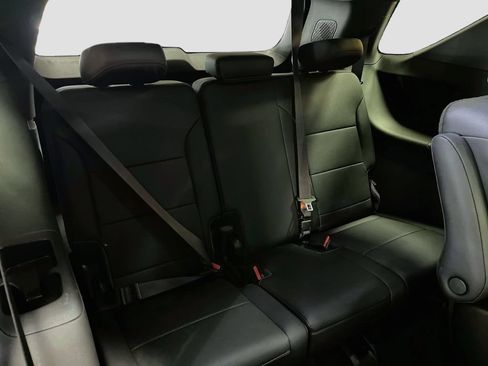 Used 2025 Chevrolet Traverse Z71 AWD/4WD image 27