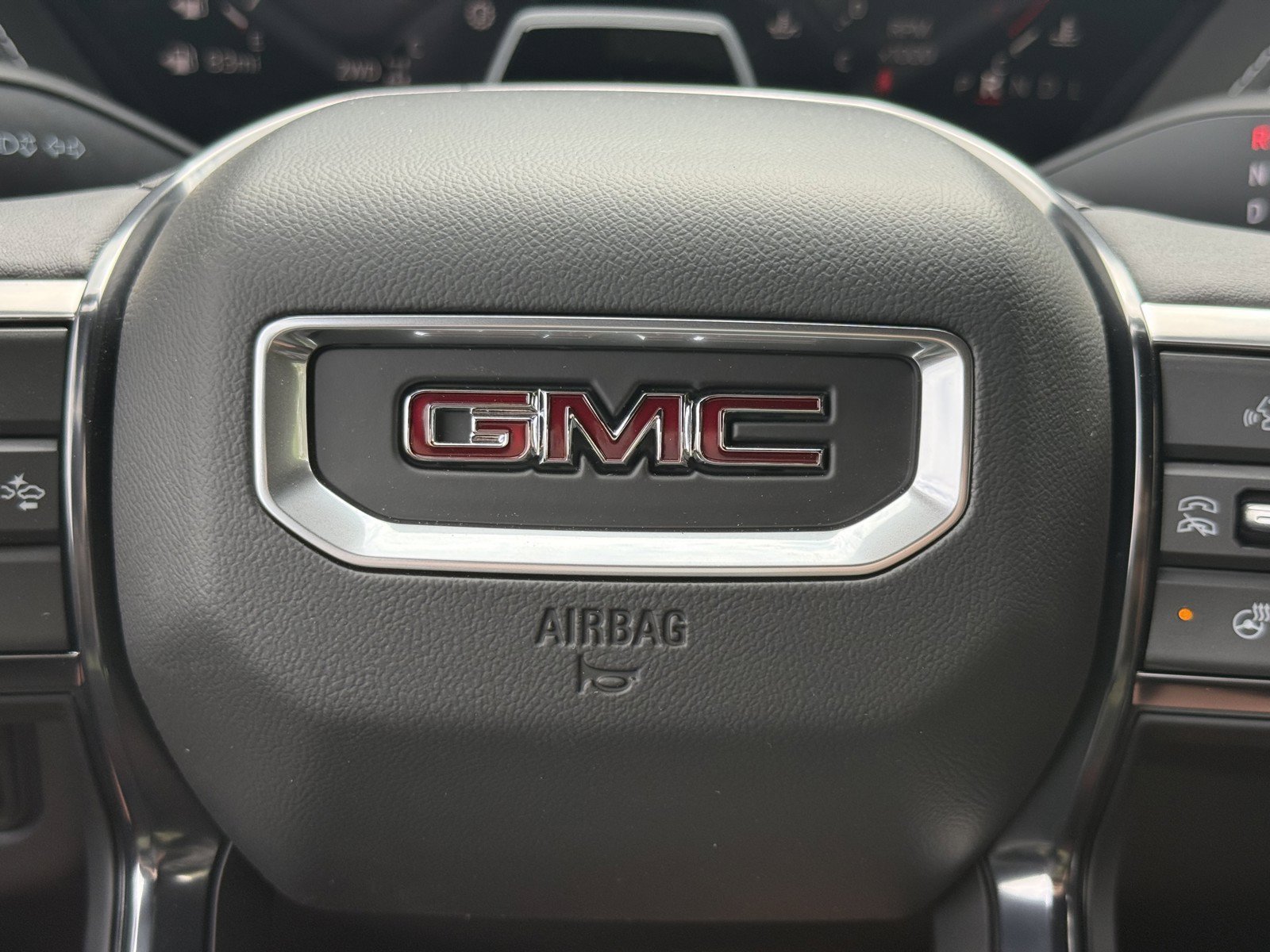 Used 2026 GMC Yukon AT4 Ultimate w/ LPO, Floor Liner Package AWD/4WD image 34