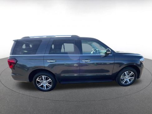 Used 2024 Ford Expedition Limited RWD image 16