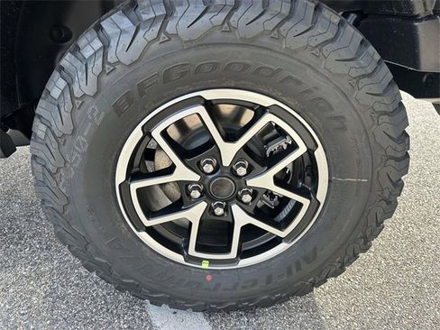 New 2026 Jeep Wrangler Unlimited Rubicon w/ Safety Group image 35