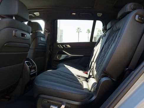 New 2026 BMW X7 xDrive40i w/ M Sport Package image 17