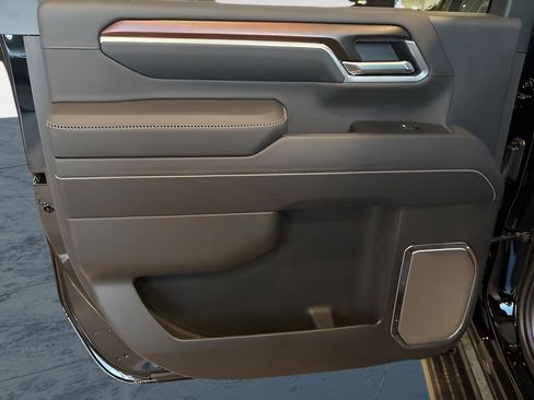 New 2026 GMC Sierra 3500 Denali w/ Technology Package image 16