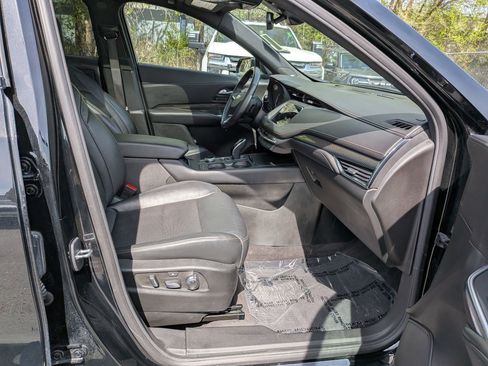 Used 2023 Cadillac XT4 Sport image 29