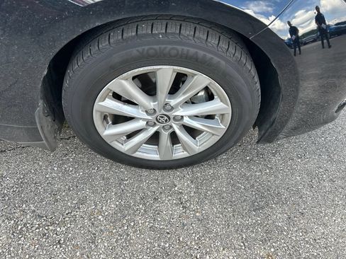 Used 2023 Toyota Corolla SE FWD image 16