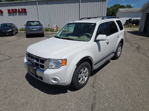 Used 2010 Ford Escape Limited AWD/4WD image 4