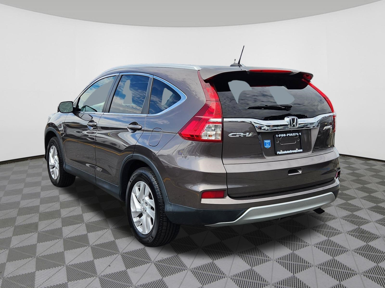 Used 2016 Honda CR-V EX-L image 3
