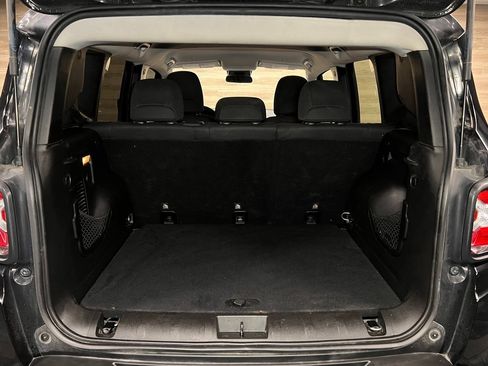 Used 2018 Jeep Renegade Sport w/ Power & Air Group image 19