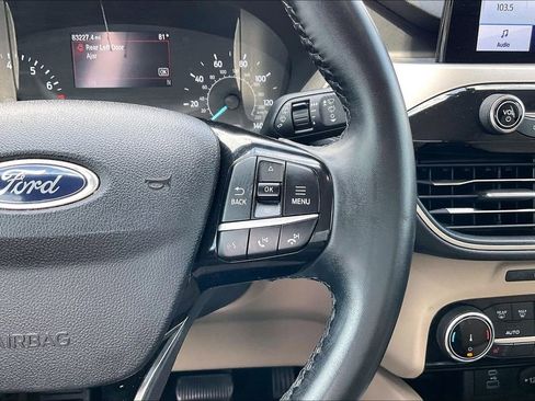 Used 2022 Ford Escape SEL FWD image 11