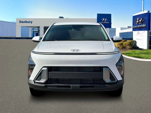 New 2026 Hyundai Kona SE image 12