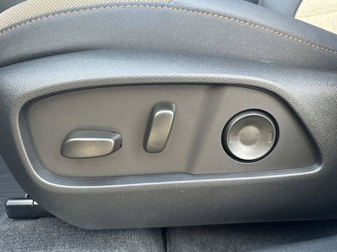 New 2026 Chevrolet Equinox ACTIV w/ LPO, Floor Liner Package image 22