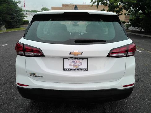 Certified 2023 Chevrolet Equinox LS w/ LPO, Floor Liner Package FWD image 7