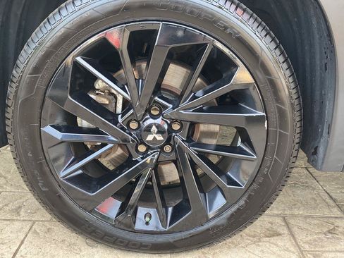 Used 2023 Mitsubishi Outlander SE Black Edition AWD/4WD image 15
