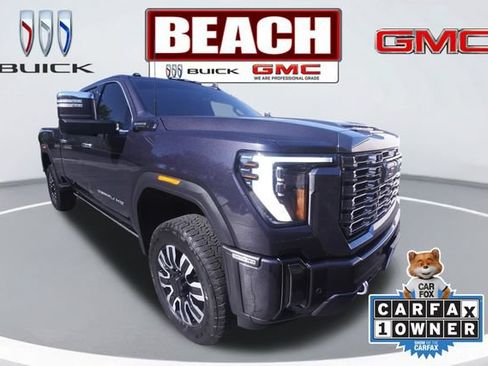 Used 2024 GMC Sierra 3500 Denali Ultimate AWD/4WD image 1