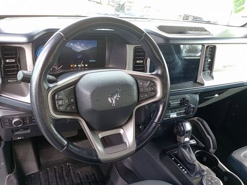 Used 2021 Ford Bronco Outer Banks image 10