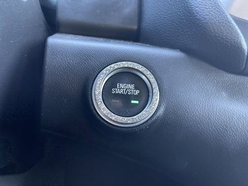 Used 2021 GMC Terrain SLE w/ Driver Convenience Package image 24