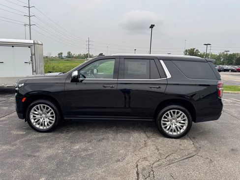 Used 2023 Chevrolet Tahoe Premier w/ Premium Package AWD/4WD image 4