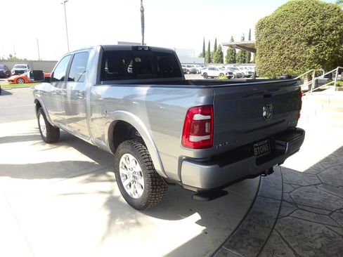 Used 2022 RAM 2500 Laramie AWD/4WD image 6