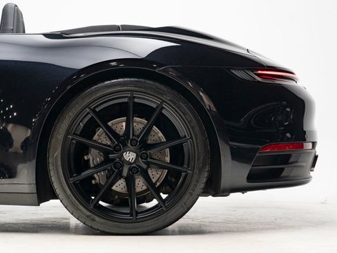 Used 2021 Porsche 911 Carrera image 57