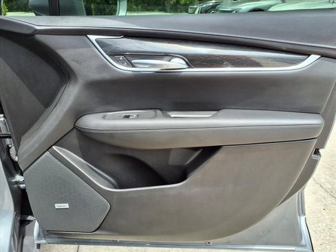 Used 2020 Cadillac XT5 Premium Luxury FWD image 11