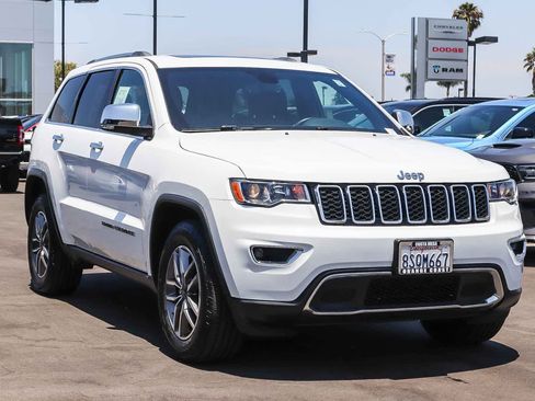 Used 2020 Jeep Grand Cherokee Limited RWD image 3