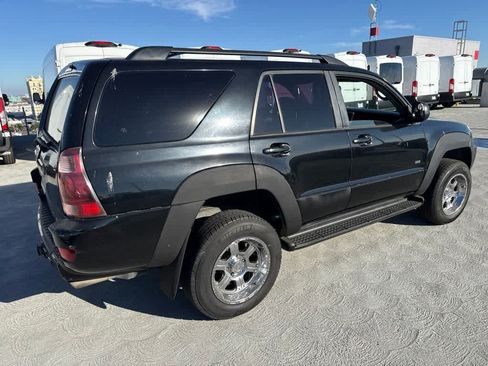 Used 2005 Toyota 4Runner SR5 w/ Preferred Accessory Pkg RWD image 5