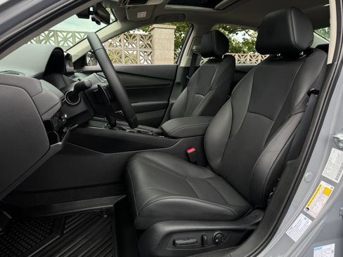 Used 2025 Honda Accord EX-L image 12