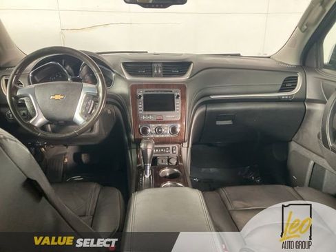 Used 2017 Chevrolet Traverse LT AWD/4WD image 18