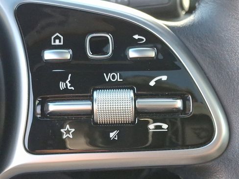 Certified 2022 Mercedes-Benz CLA 250 4MATIC image 22