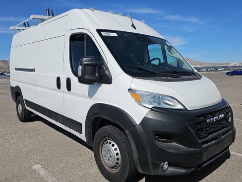 Used 2024 RAM ProMaster 2500 w/ Convenience Group image 1