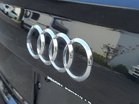 Used 2019 Audi Q7 3.0T Premium Plus w/ Premium Plus Package image 8