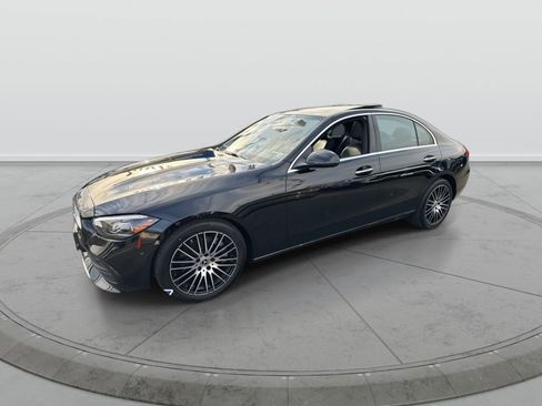 Used 2025 Mercedes-Benz C 300 4MATIC Sedan image 6