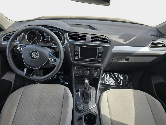 Used 2019 Volkswagen Tiguan S w/ Driver Assistance Package AWD/4WD image 10