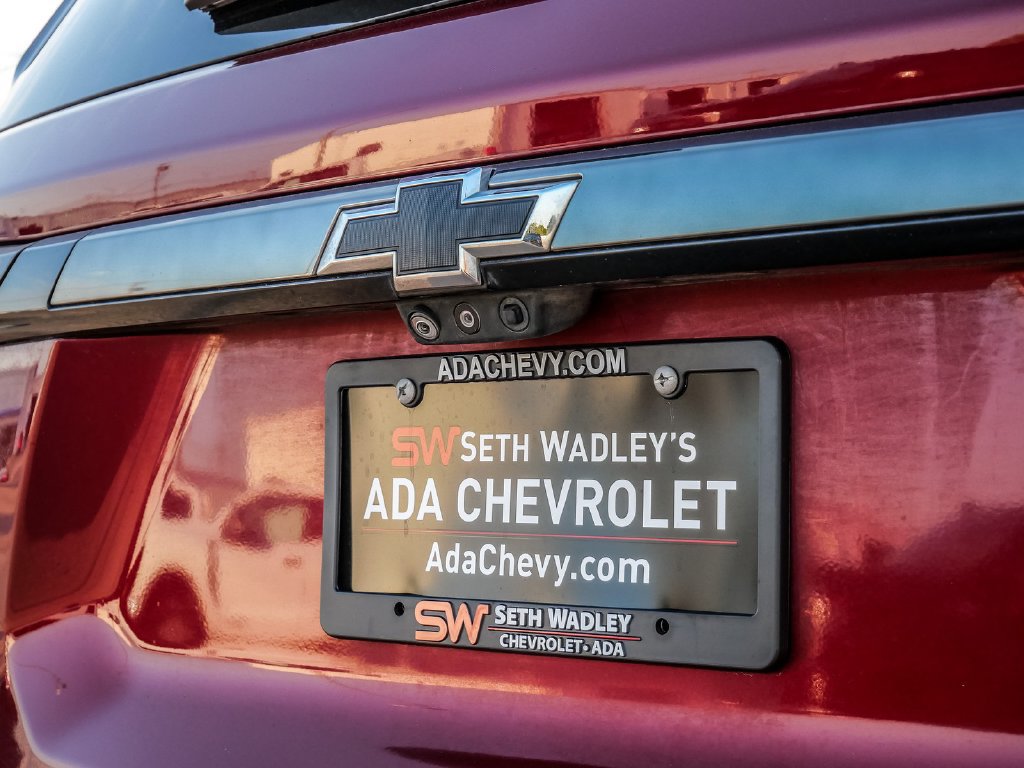 Used 2022 Chevrolet Traverse RS w/ LPO, Floor Liner Package FWD image 10