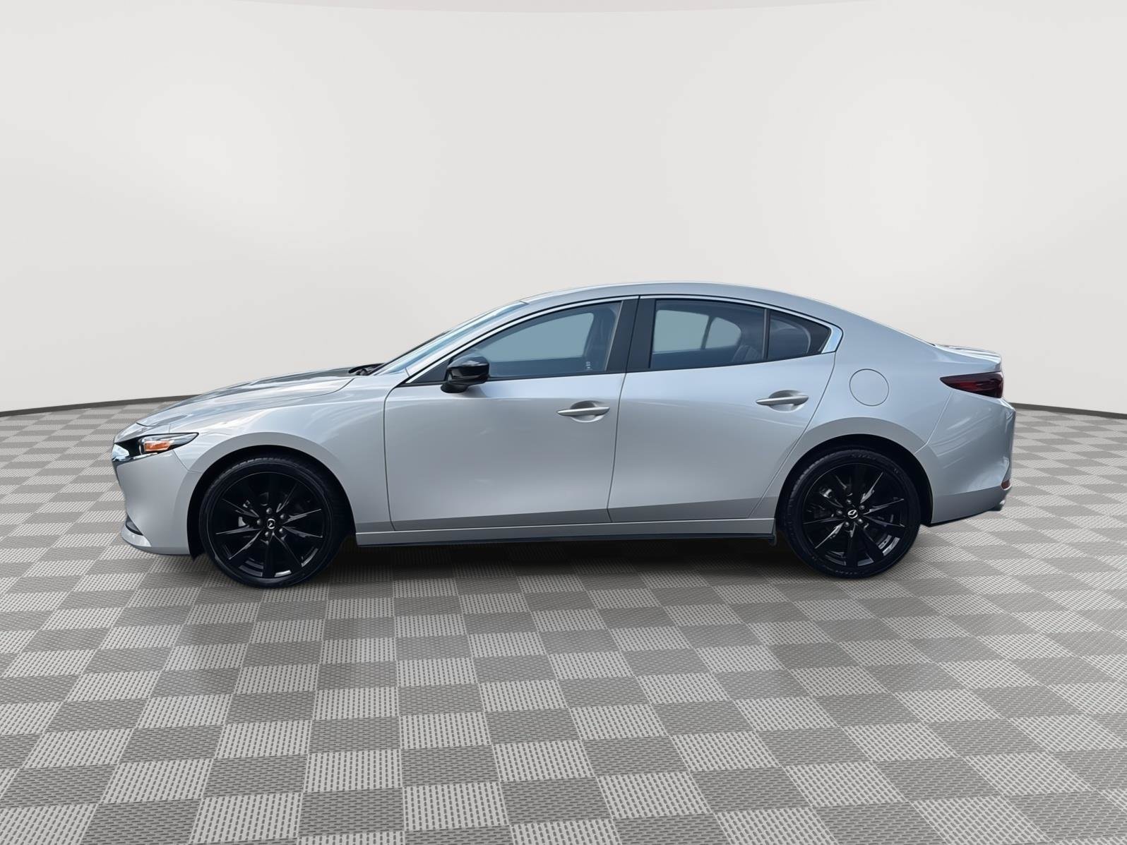 Used 2025 MAZDA MAZDA3 s FWD image 2