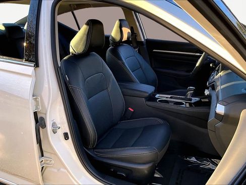 Used 2024 Nissan Altima 2.5 SL image 23