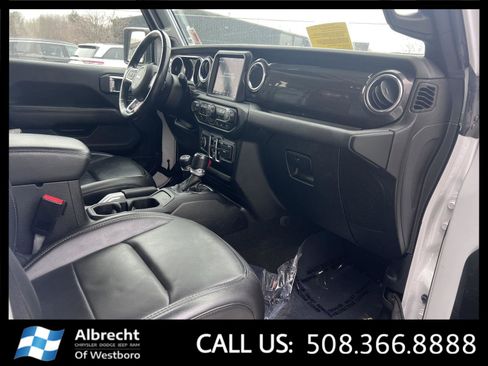 Used 2021 Jeep Wrangler Unlimited Sahara image 16