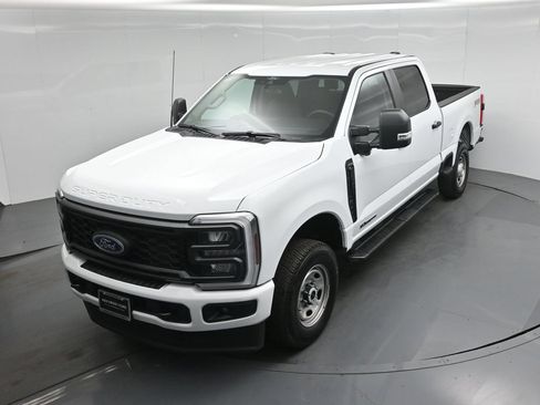 Used 2025 Ford F250 XL w/ STX Appearance Package AWD/4WD image 32