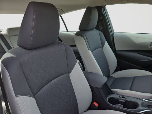Used 2024 Toyota Corolla LE FWD image 12
