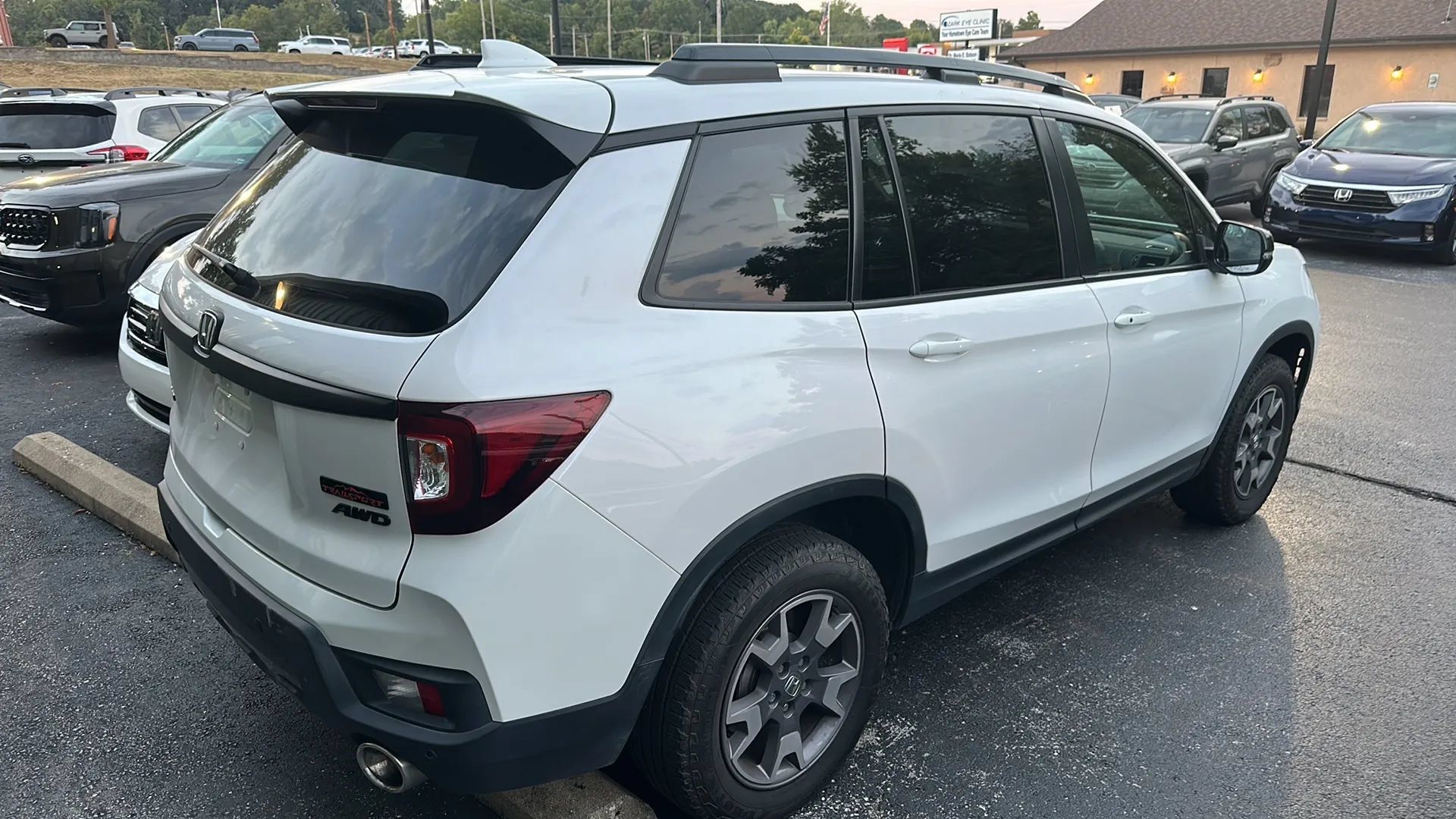 Used 2023 Honda Passport TrailSport image 4