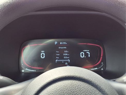 Used 2024 Kia Soul LX w/ Option Group 015 FWD image 12