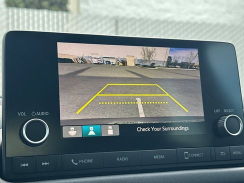 Used 2023 Honda HR-V LX image 22